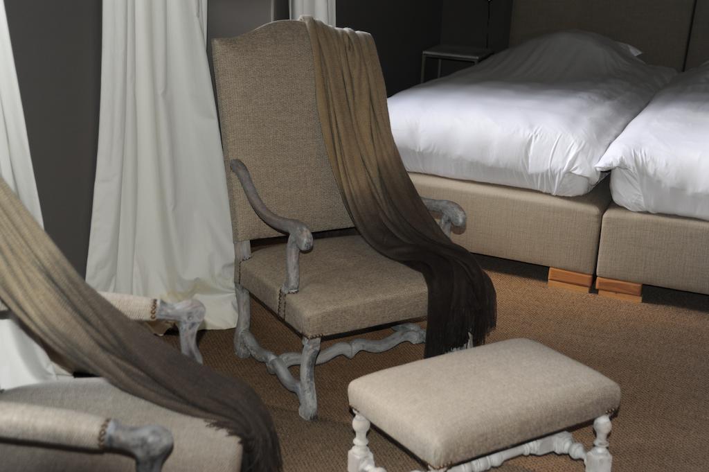 Chateau De Lerse Bed & Breakfast Perignac  Oda fotoğraf